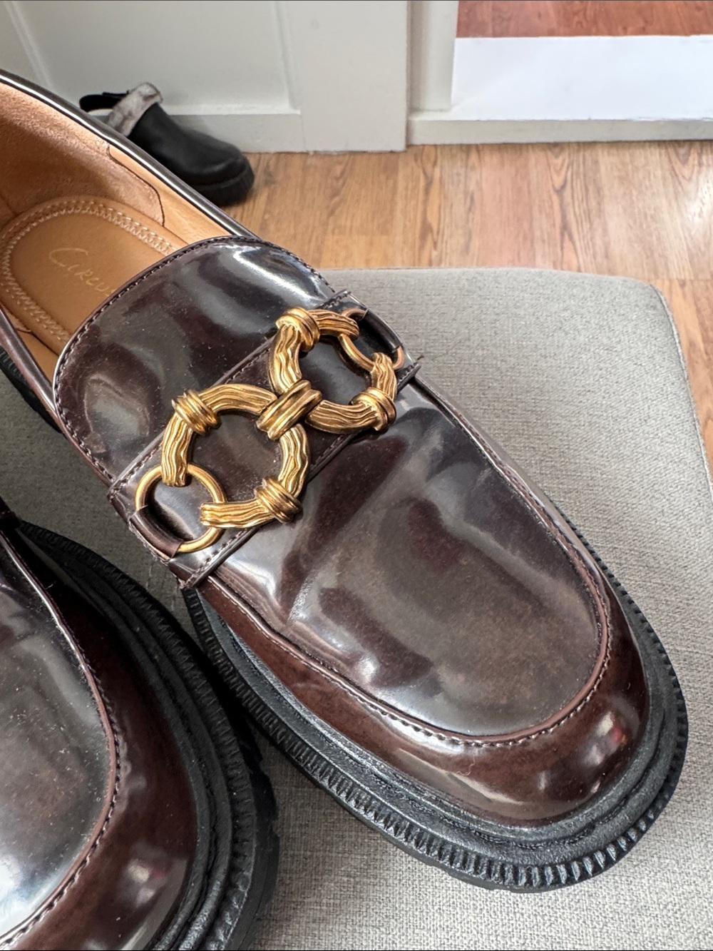 Circus NY by Sam Edelman Dark Brown Patent Loafers with Gold Chain Accent Sz10 - Picture 6 of 16
